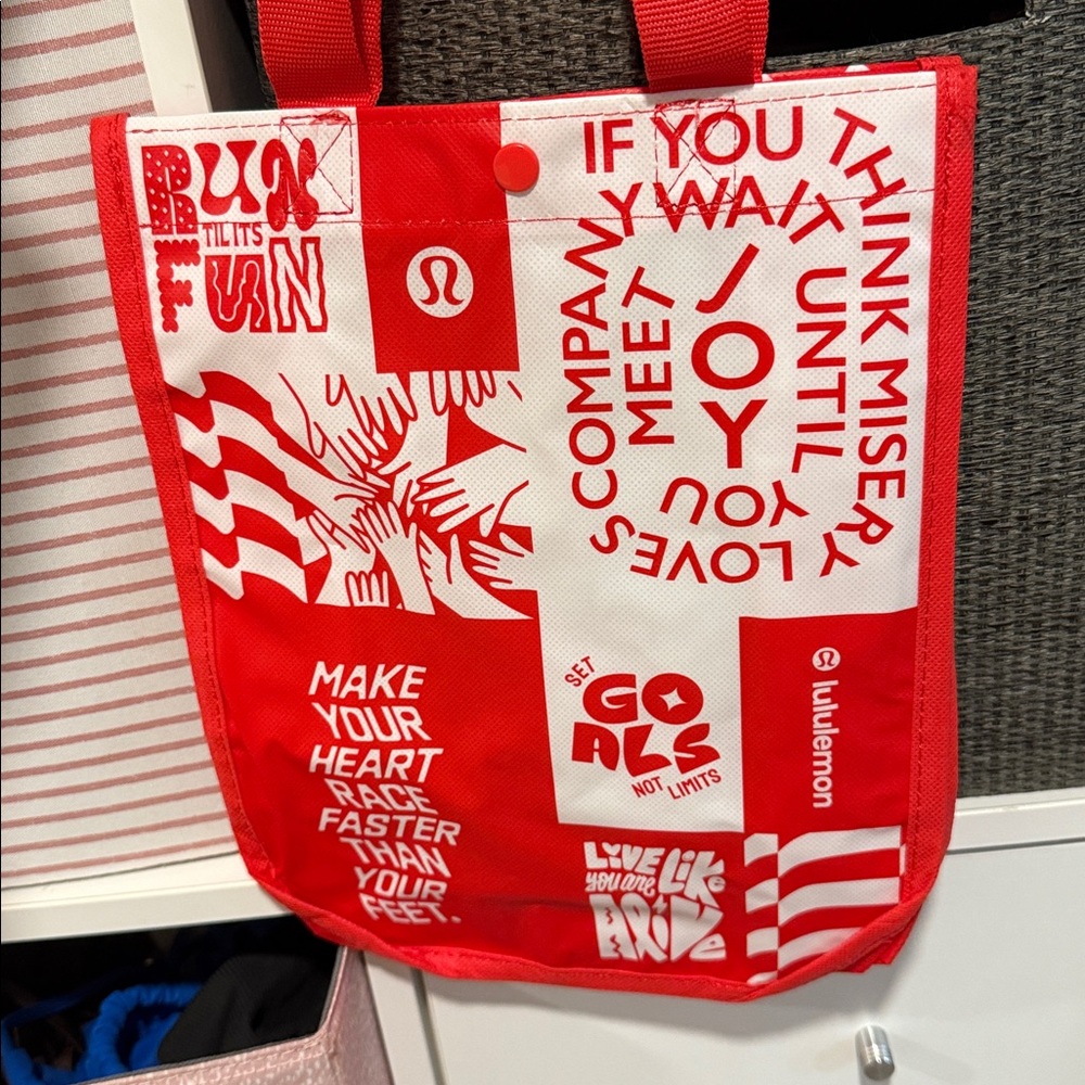 lululemon reusable shopping bag